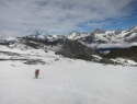 Spust čez ledenik Alphubel v smeri Taschhütte.